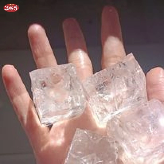MÁY LÀM ĐÁ NHẬT 230KG 1 NGÀY