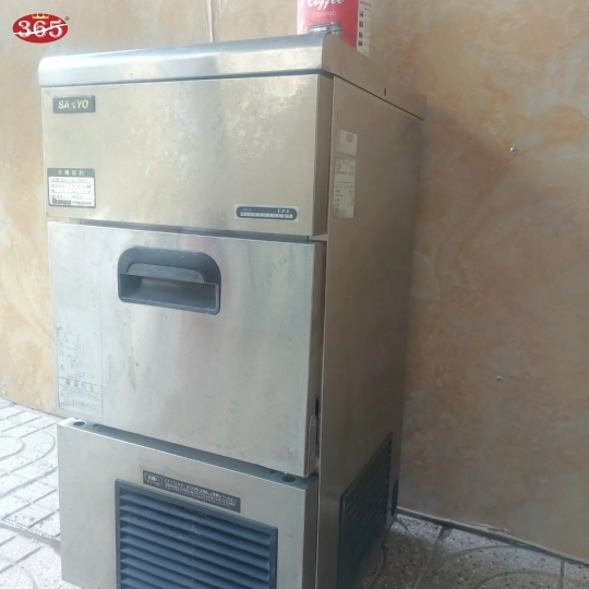 MÁY LÀM ĐÁ NHẬT 25KG/ NGÀY Hoshizaki IM-25