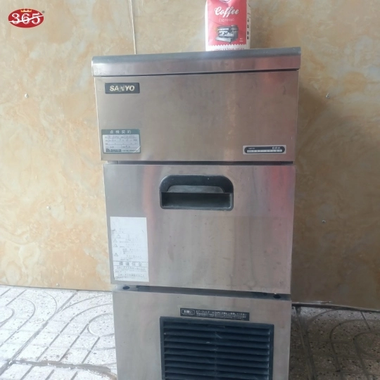 MÁY LÀM ĐÁ NHẬT 25KG/ NGÀY Hoshizaki IM-25